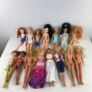 Barbie & Misc Dolls Lot #1 Wedding Dress Earrings Mixed Girls Pretend Play